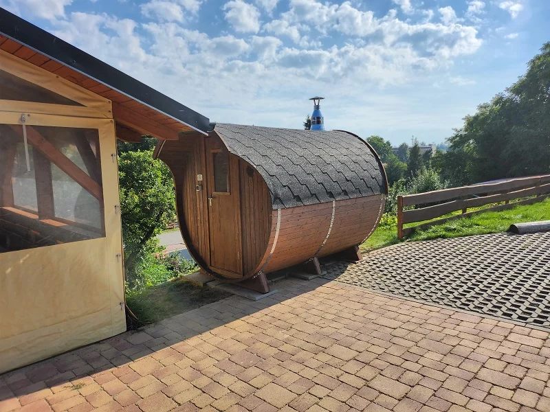 Venkovní dřevěná sudová sauna u Roubenky Ruprechtov